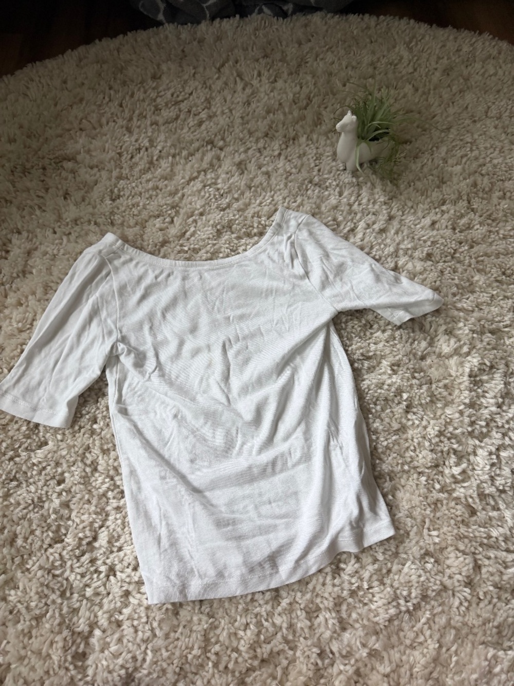 Lightweight white Gap, basic tee, comfy, casual White Women's Scoop Neck Short S